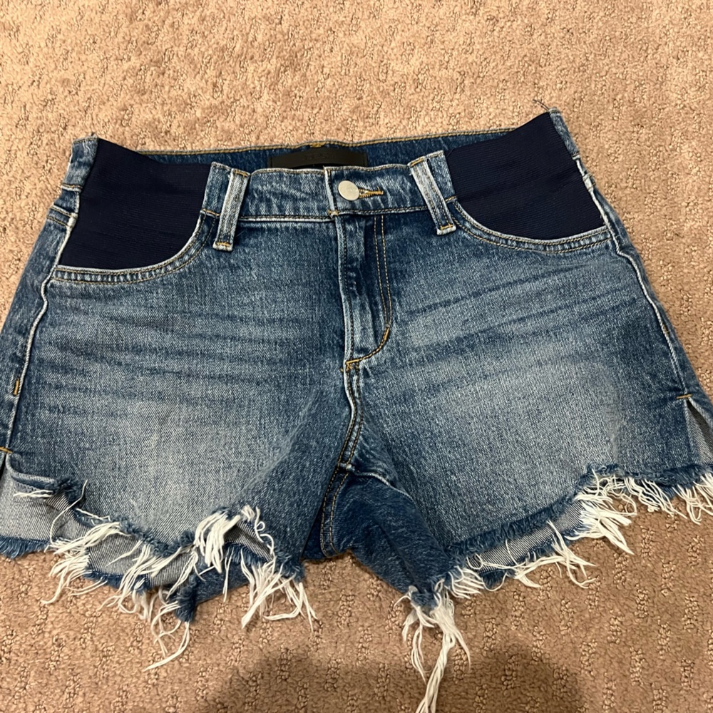 Joe’s Jeans Maternity Shorts Size 25 Lightly Worn in great shape!